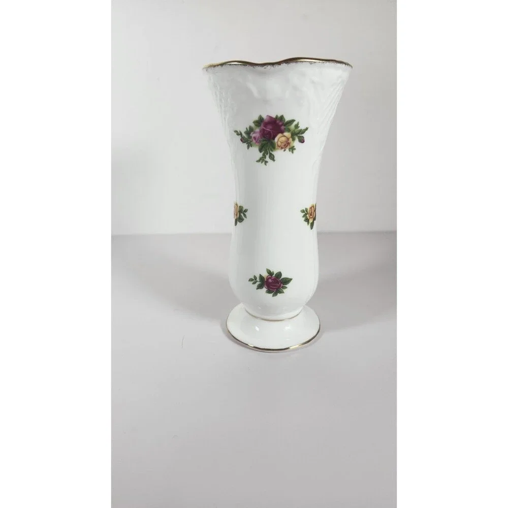 Vintage 1962 Royal Albert Old Country Roses Bud Vase 5.5” Tall EUC